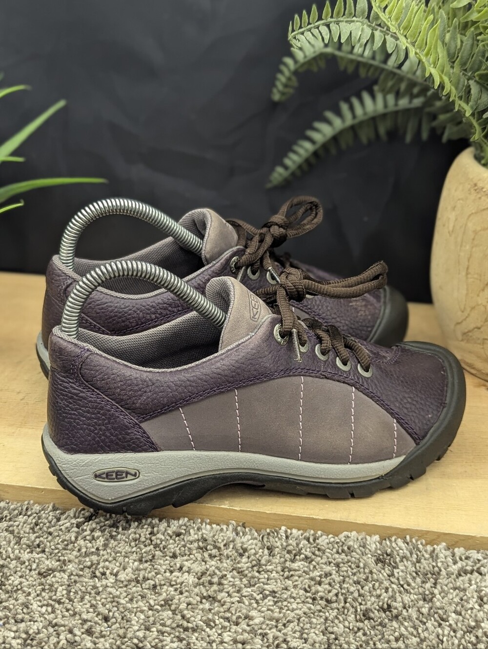 Keen Presidio Purple Leather Women's Size 6 Casual Comfort Shoes